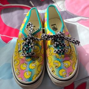 Limited Edition. The Simpsons Custom Vans by Vans (Lisa all over print)SZ 2